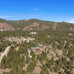 Mountain Sunrise View Retreat