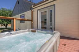 Black Diamond Bungalow - Image 3
