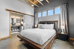 Flynn's Loft - Image 3