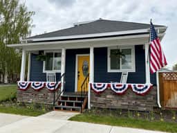 Sapphire Adventure Cottage - Image 2