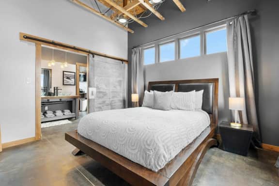Flynn's Loft - Image 3