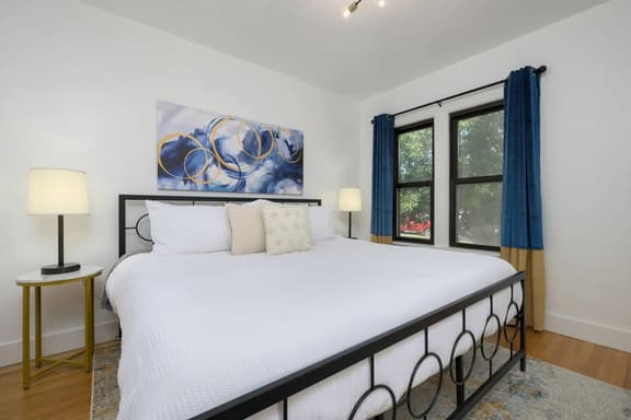 Black Diamond Bungalow - Image 1